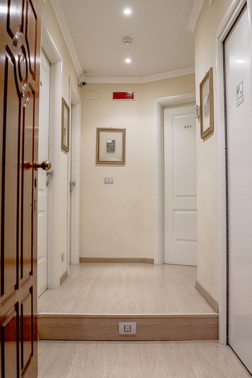 Booking House Rome Bagian luar foto