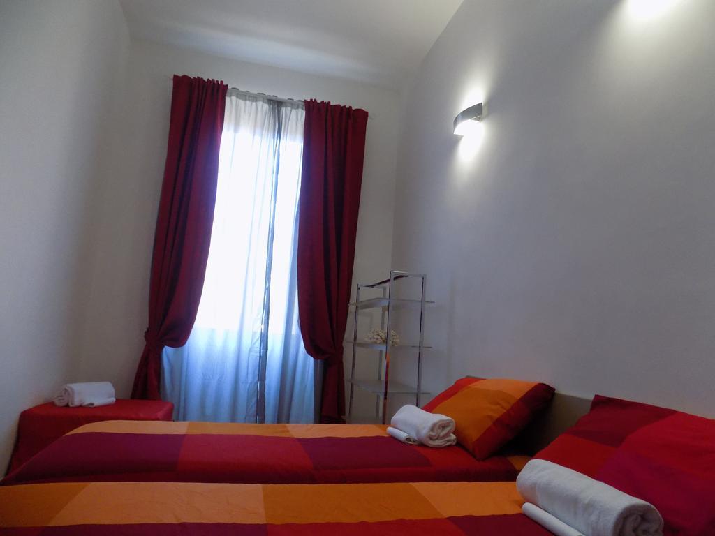 Booking House Rome Bagian luar foto
