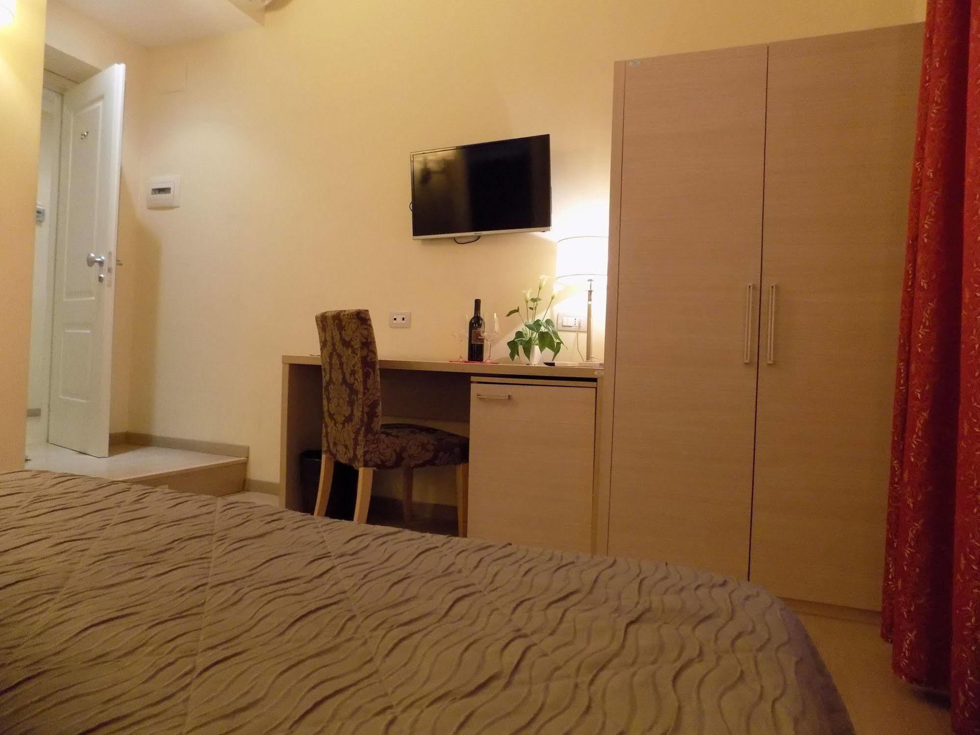 Booking House Rome Bagian luar foto